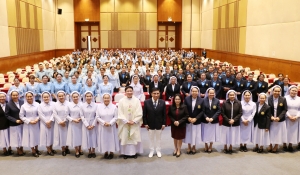 บรรยายพิเศษ  หัวข้อ “การจัดการศึกษาคาทอลิก เพื่ออนาคตที่ดีกว่าเดิม”