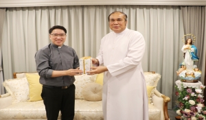 เข้าพบ ภราดาศิริชัย ฟอนซีกา อธิการบดีมหาวิทยาลัยอัสสัมชัญ