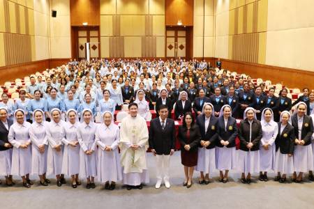 บรรยายพิเศษ  หัวข้อ “การจัดการศึกษาคาทอลิก เพื่ออนาคตที่ดีกว่าเดิม”