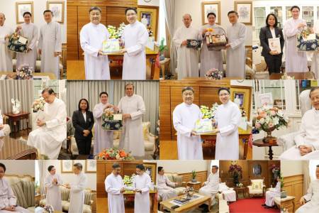 ❄บาทหลวงเอกรัตน์ หอมประทุม เลขาธิการสภาการศึกษาคาทอลิกฯ เข้าพบอวยพรและสวัสดีปีใหม่  เเด่..ภราดา คณะเซน์คาเบรียล❄